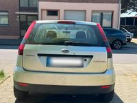 Gebraucht Ford Fiesta 80 PS (58 kW) 2003 Silber Kleinwagen