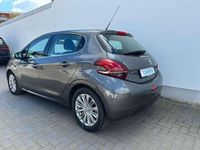 Gebraucht Peugeot 208 Allure 110 PS (80 kW) 2017 Grau Kleinwagen