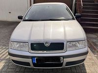 Gebraucht Skoda Octavia Classic 75 PS (55 kW) 2001 Silber Limousine