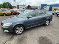 Gebraucht Skoda Octavia Ambiente 105 PS (77 kW) 2011 Grau Kombi