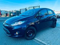 Gebraucht Ford Fiesta Ambiente 69 PS (50 kW) 2011 Blau Kleinwagen