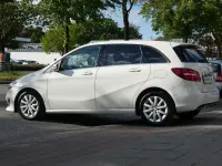 Gebraucht Mercedes B200 Style 156 PS (114 kW) 2017 Weiß Kleinwagen