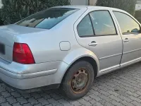 Second-hand VW Bora 131 CP (96 kW) 2001 Argintiu Berlinǎ