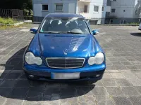 Gebraucht Mercedes C180 143 PS (105 kW) 2003 Blau Limousine
