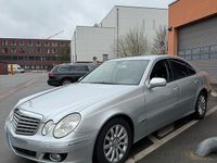 Gebraucht Mercedes E220 170 PS (125 kW) 2007 Grau Limousine