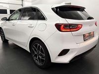 Gebraucht Kia Ceed 160 PS (117 kW) 2024 Weiß Kleinwagen