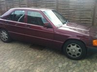 Gebraucht Mercedes 190 109 PS (80 kW) 1992 Rot Limousine