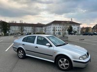 Second-hand Skoda Octavia 110 CP (80 kW) 2000 Argintiu Berlinǎ