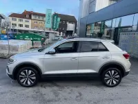 Gebraucht VW T-Roc R 110 PS (80 kW) 2023 Ivory silver metallic SUV