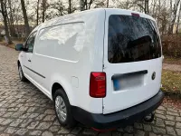 Używany VW Caddy 75 KM (55 kW) 2017 Biały Minivan