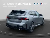 Neu BMW M135 Performance 300 PS (220 kW) 2026 Bmw individual frozen pure gre Kleinwagen