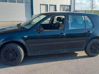 Gebraucht VW Golf IV 75 PS (55 kW) 2000 Schwarz Kleinwagen