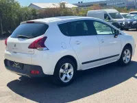 Gebraucht Peugeot 3008 Allure 120 PS (88 kW) 2016 Lack weiss perlglänzend/metal SUV