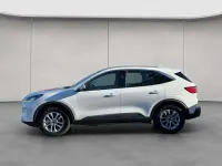 Gebraucht Ford Kuga Titanium 224 PS (164 kW) 2022 Weiß SUV