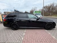 Gebraucht Mercedes E350 AMG 258 PS (189 kW) 2015 Schwarz Limousine