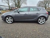 Gebraucht Opel Astra Sport 179 PS (131 kW) 2010 Karbongrau Kleinwagen