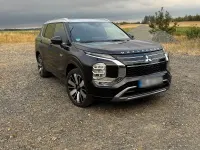 Gebraucht Mitsubishi Outlander P-HEV 306 PS (225 kW) 2025 Schwarz SUV