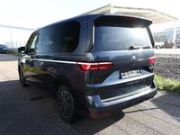 Gebraucht VW Multivan Style 150 PS (110 kW) 2024 Starlight blue metallic Van