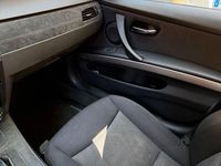 Gebraucht BMW 330 258 PS (189 kW) 2006 Silber Limousine