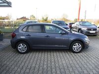 Gebraucht VW Polo Style 110 PS (80 kW) 2023 Grau Kleinwagen