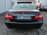 Gebraucht Mercedes E500 Avantgarde 387 PS (284 kW) 2010 Schwarz Coupé