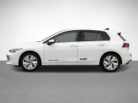 Gebraucht VW Golf VIII Style 150 PS (110 kW) 2025 Weiß Limousine