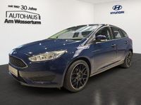 Gebraucht Ford Focus Ambiente 86 PS (63 kW) 2015 Blau Limousine