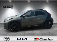Gebraucht Toyota Aygo X Style 72 PS (52 kW) 2023 Schwarz SUV