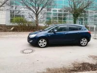 Gebraucht Opel Astra 116 PS (85 kW) 2010 Blau Limousine