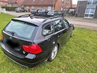 Gebraucht BMW 320 177 PS (130 kW) 2010 Schwarz Kombi