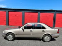 Gebraucht Mercedes C180 122 PS (89 kW) 1994 Beige Limousine