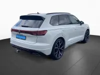 Gebraucht VW Touareg Style 231 PS (169 kW) 2024 Weiß SUV