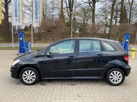 Gebraucht Mercedes B160 95 PS (69 kW) 2011 Schwarz Van / Kleinbus