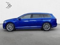 Gebraucht VW Passat R-line 200 PS (147 kW) 2023 Lapiz blue metallic Kombi