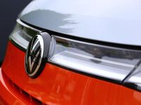 Gebraucht VW Multivan 150 PS (110 kW) 2023 Silber Van