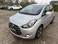 Gebraucht Hyundai ix20 YES! 90 PS (66 kW) 2017 Platinum silver Kleinwagen