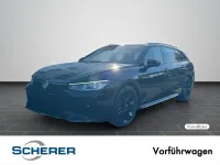 Gebraucht VW Passat Style 150 PS (110 kW) 2025 Schwarz Kombi