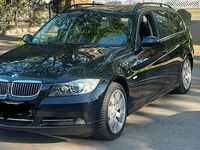 Gebraucht BMW 330 231 PS (169 kW) 2008 Schwarz Kombi