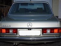 Gebraucht Mercedes E280 185 PS (136 kW) 1981 Grün metallic Limousine