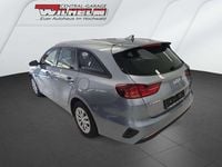 Gebraucht Kia Ceed Sportswagon 120 PS (88 kW) 2022 Lunarsilber Kombi