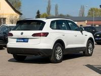 Gebraucht VW Touareg 231 PS (169 kW) 2019 Pure white SUV