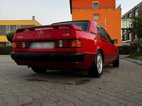Gebraucht Mercedes 190 122 PS (89 kW) 1991 Rot Limousine