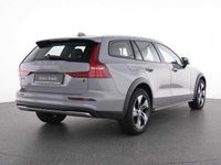 Gebraucht Volvo V60 CC 145 PS (106 kW) 2023 Kombi