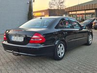 Gebraucht Mercedes E280 Avantgarde 177 PS (130 kW) 2005 Schwarz Limousine
