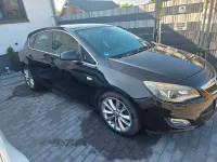 Gebraucht Opel Astra Edition 140 PS (102 kW) 2010 Schwarz Limousine