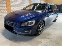 Gebraucht Volvo V60 Ocean Race 181 PS (133 kW) 2015 Ocean blue ii / metallic Kombi
