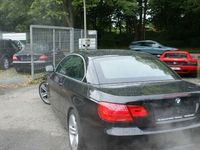 Gebraucht BMW 318 Cabriolet 143 PS (105 kW) 2011 Schwarz Cabrio