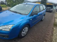 Gebraucht Ford Focus Trend 101 PS (74 kW) 2005 Blau Limousine