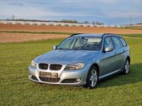 Second-hand BMW 318 143 CP (105 kW) 2011 Albastru Break