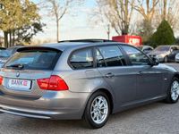 Gebraucht BMW 320 Comfort Edition 163 PS (119 kW) 2011 Grau Kombi